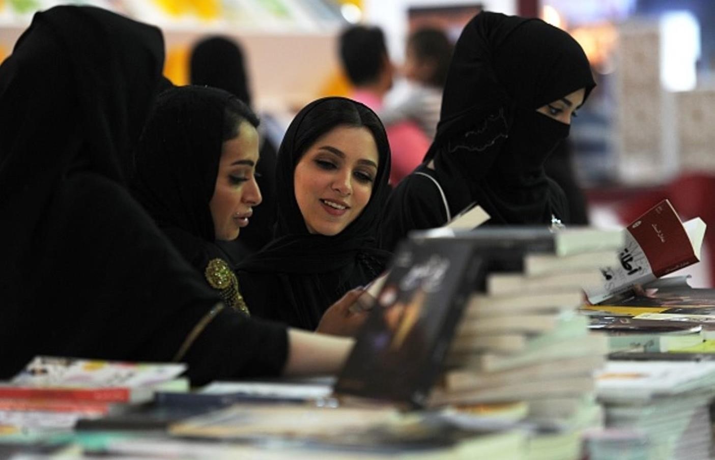 دور المرأة السعودية في بناء الوطن