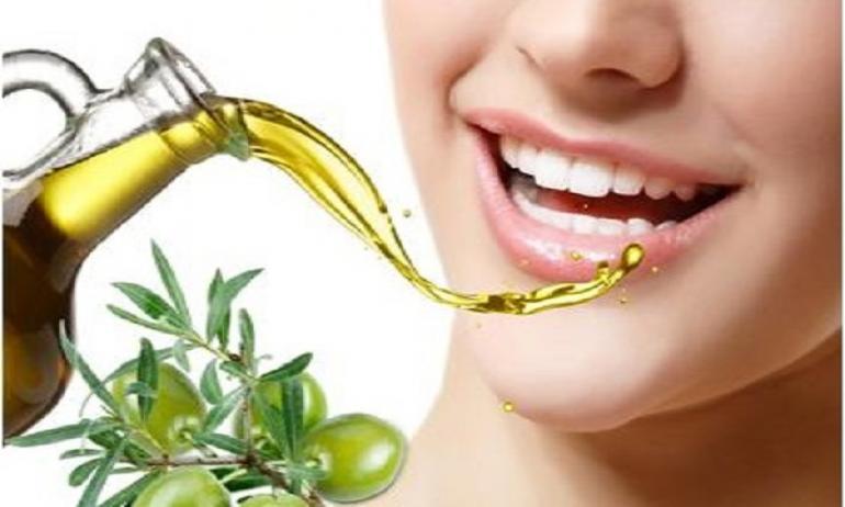 فوائد زيت الزيتون للأسنان