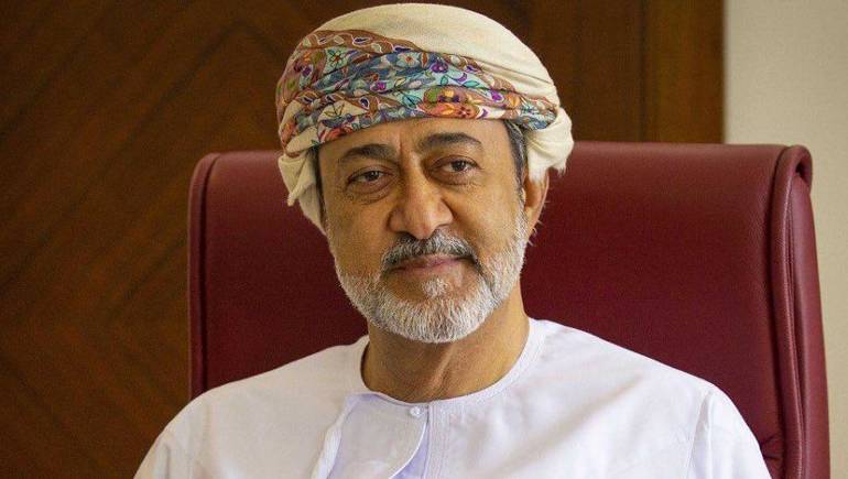 السيرة الذاتية لسلطان عمان الجديد “هيثم بن طارق ال سعيد”