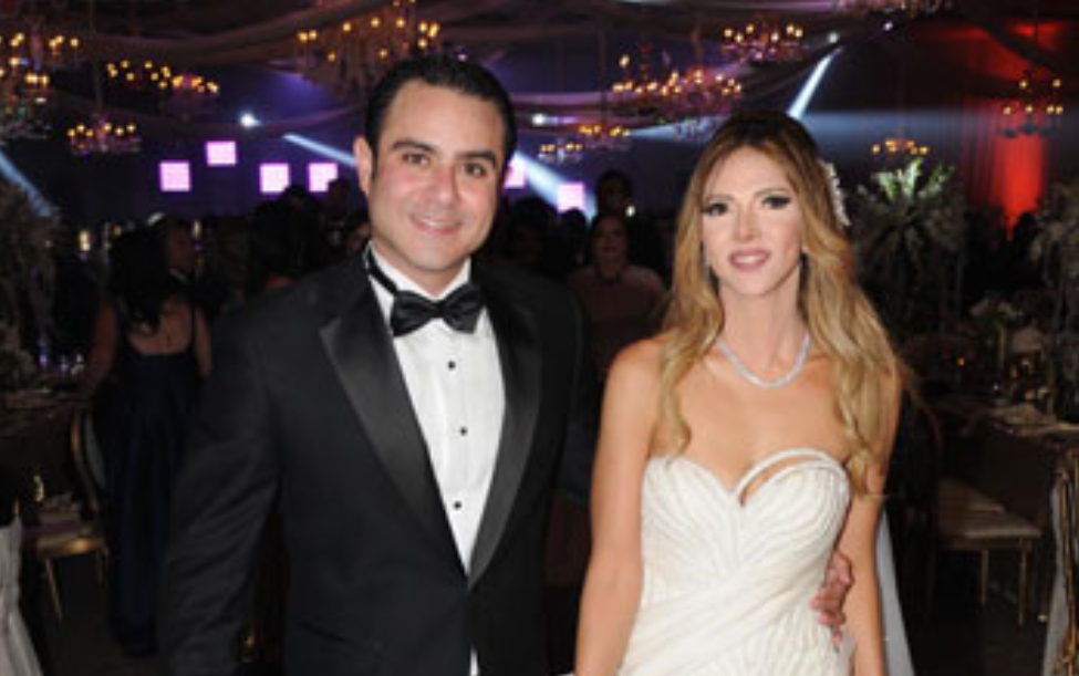 من هى زوجة مصطفى عبده