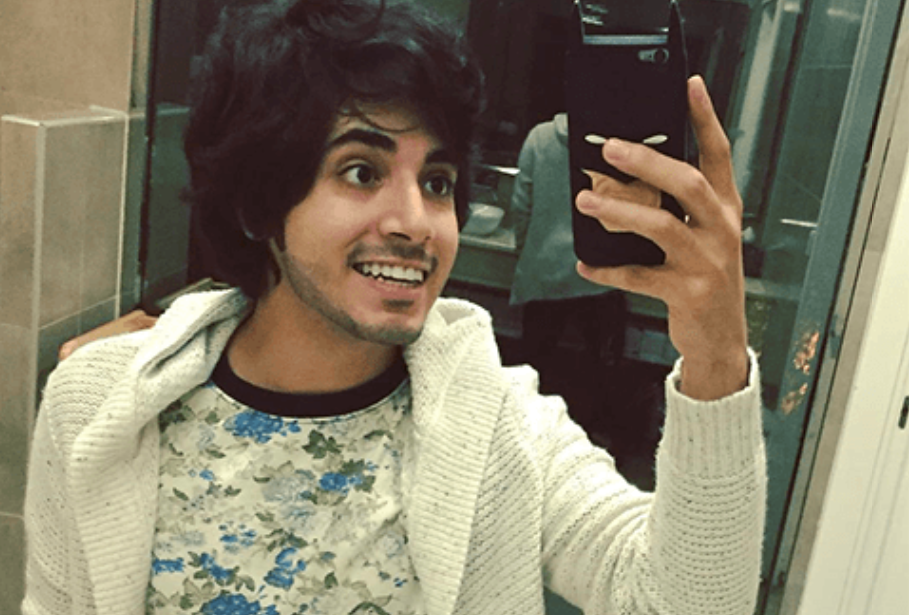 من هو بدر خلف ؟