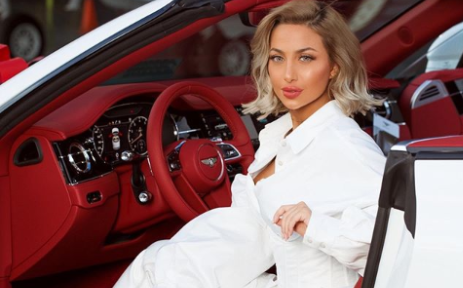 حساب سناب شات مودل روز الرسمي