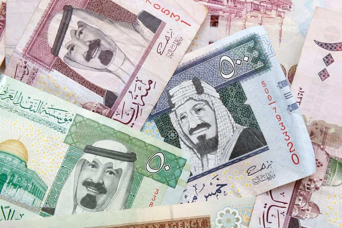 كم باقي على رواتب المتقاعدين في السعودية
