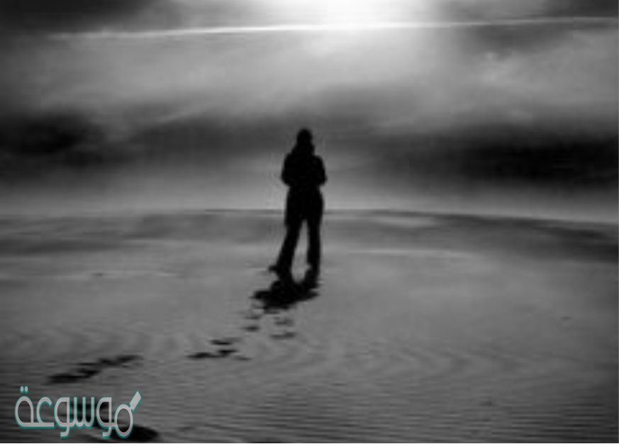 يجب على المسلم ان يجمع بين الخوف والرجاء وضح دلاله الحديثين على ذلك