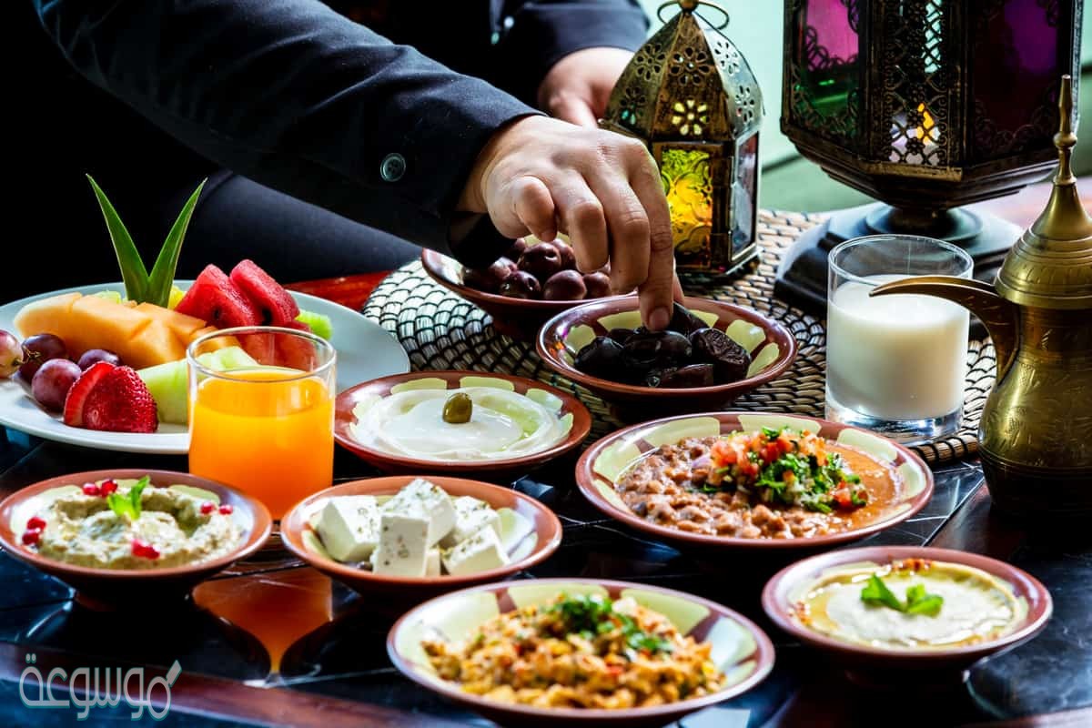 الاصل في جميع الاطعمه والاشربه