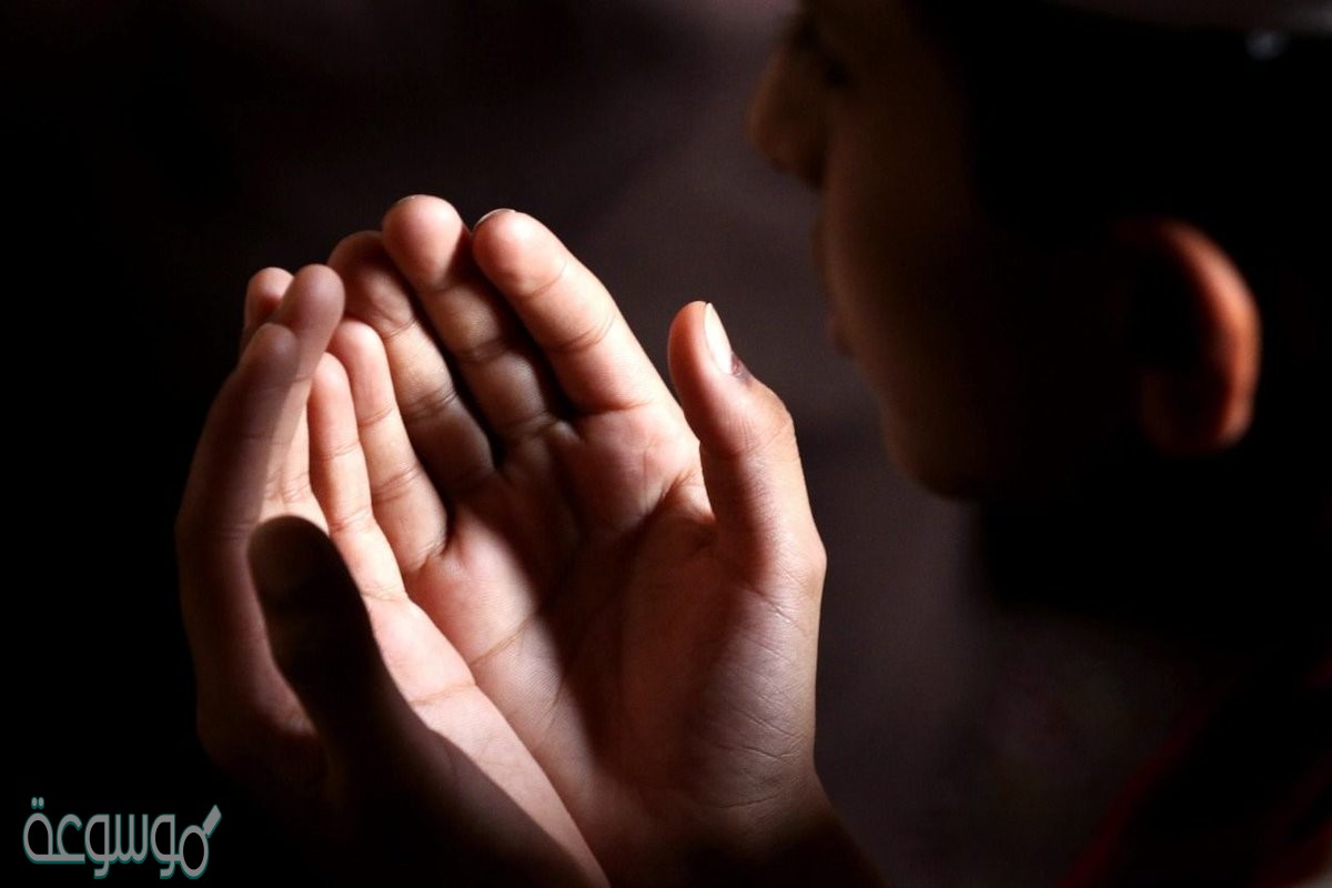 من اعتز بغير الله ذل