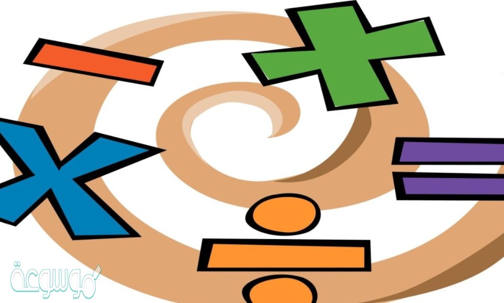 هل العبارة الآتية صواب أم خطأ؟ إذا كان في قاعة المحاضرات ٣٢ صفًا من المقاعد، في كل صف منها ٧ مقاعد، فإن عدد المقاعد في قاعة المحاضرات ٢٢٤ مقعدا