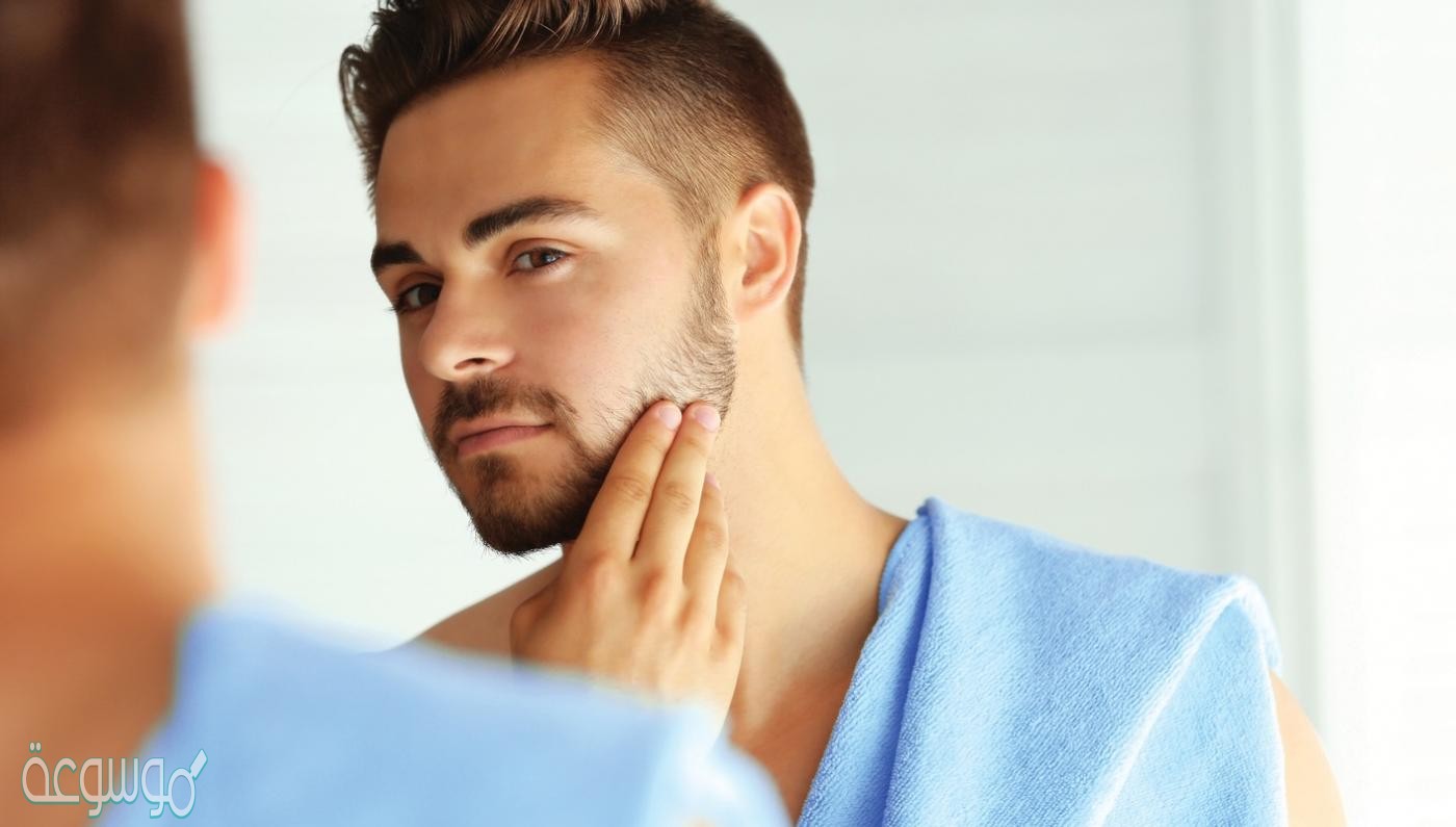 ما العلاقة بين كمية الماء التي نشربها وبين نضارة البشرة