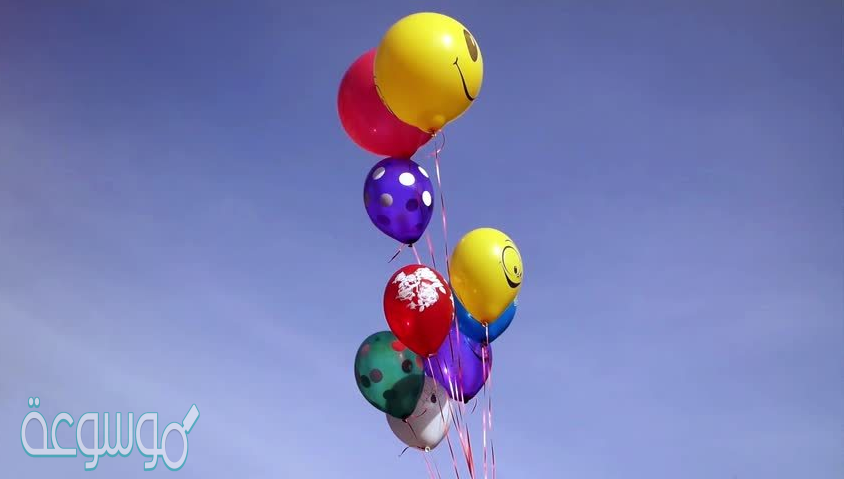 سبب ارتفاع بالون الهيليوم في الهواء أن كثافة الهيليوم أكبر من كثافة الهواء