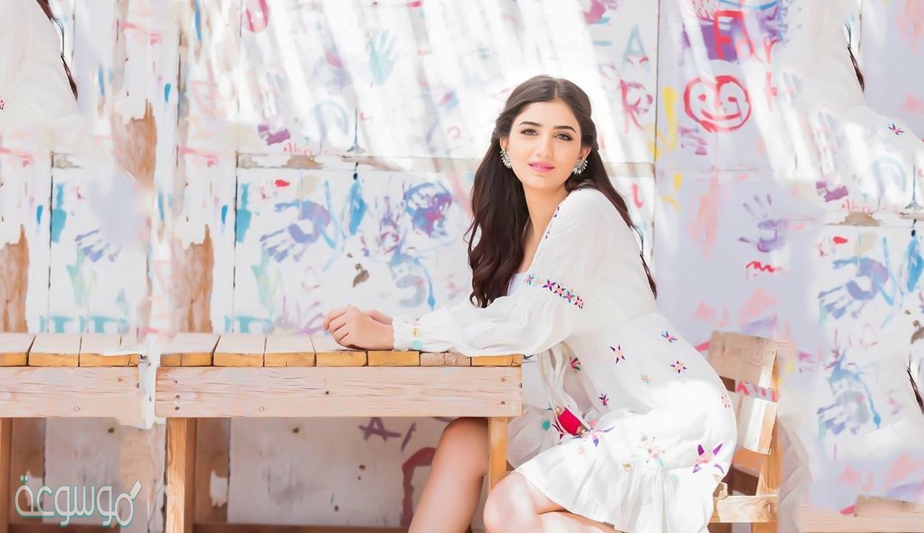 صور قصات شعر الفنانة مي عمر 2021