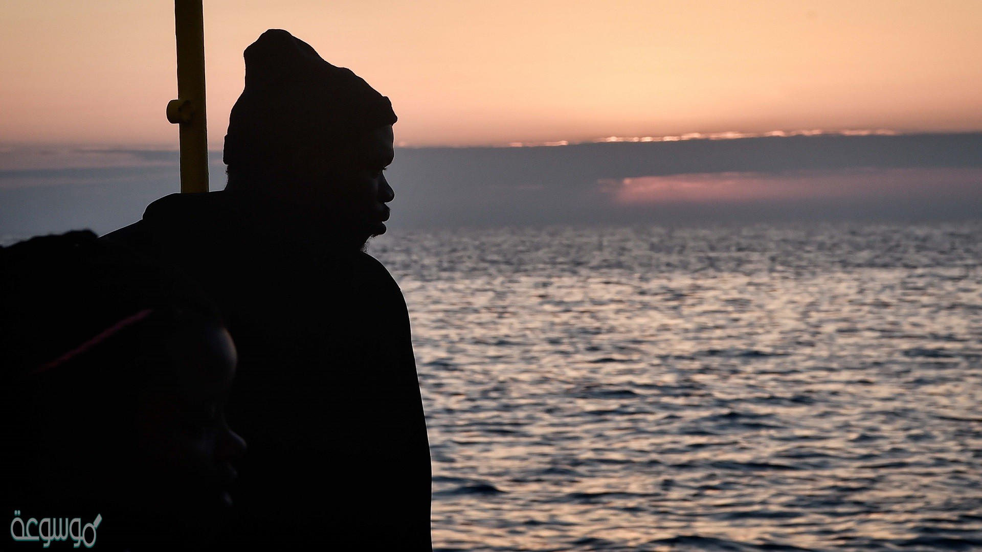 إنتقال الناس افرادًا أو جماعات من موطنهم الإصلي إلى مكان آخر بهدف الإستقرار .