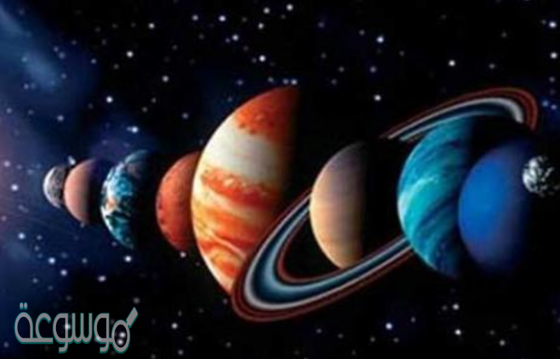 تتشابه الكواكب القريبة من الشمس في أن جميعها كواكب غازيه تحوى حلقات متعددة