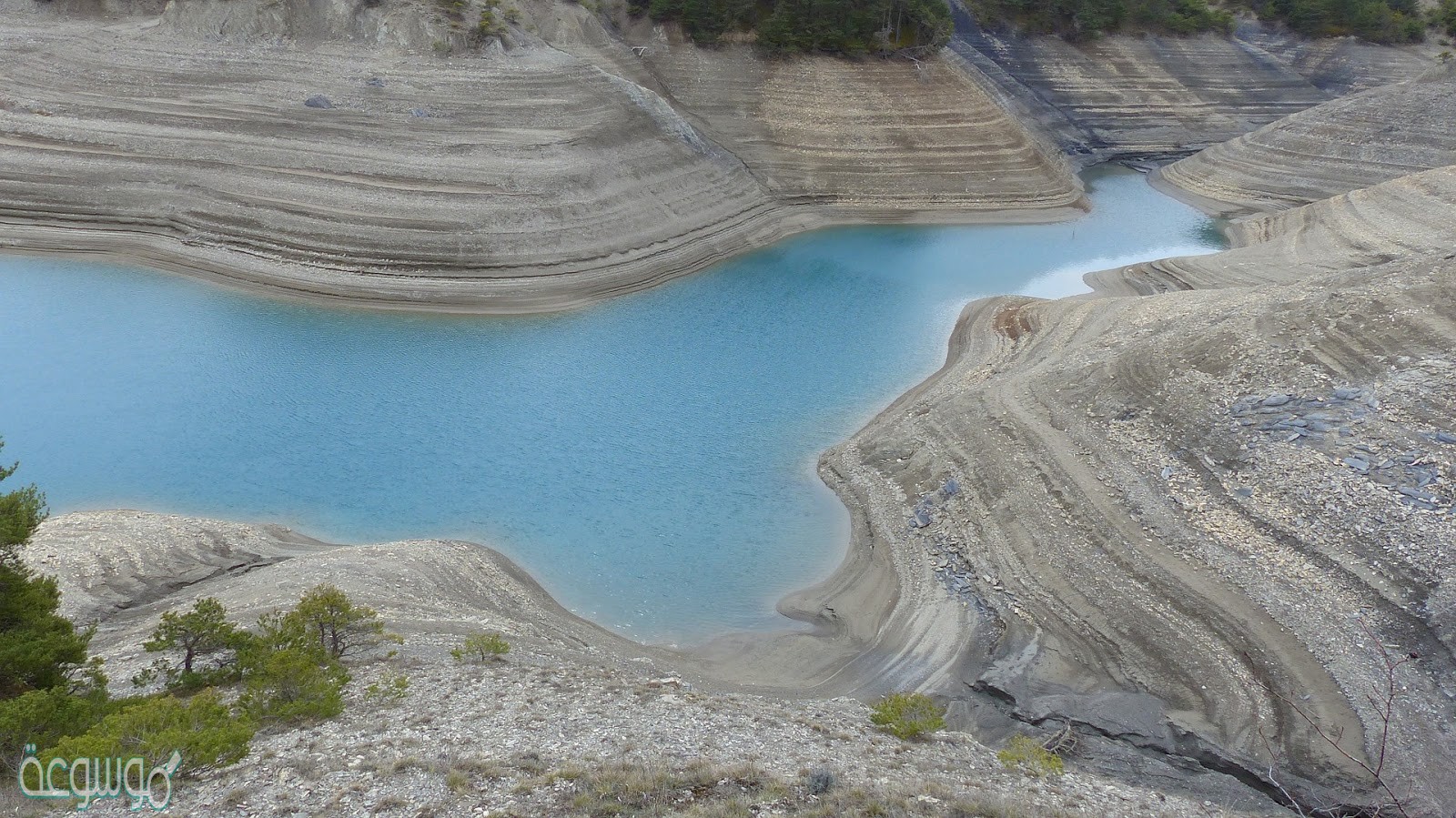 تساعد الخطوط الكنتوريه على رؤيه شكل