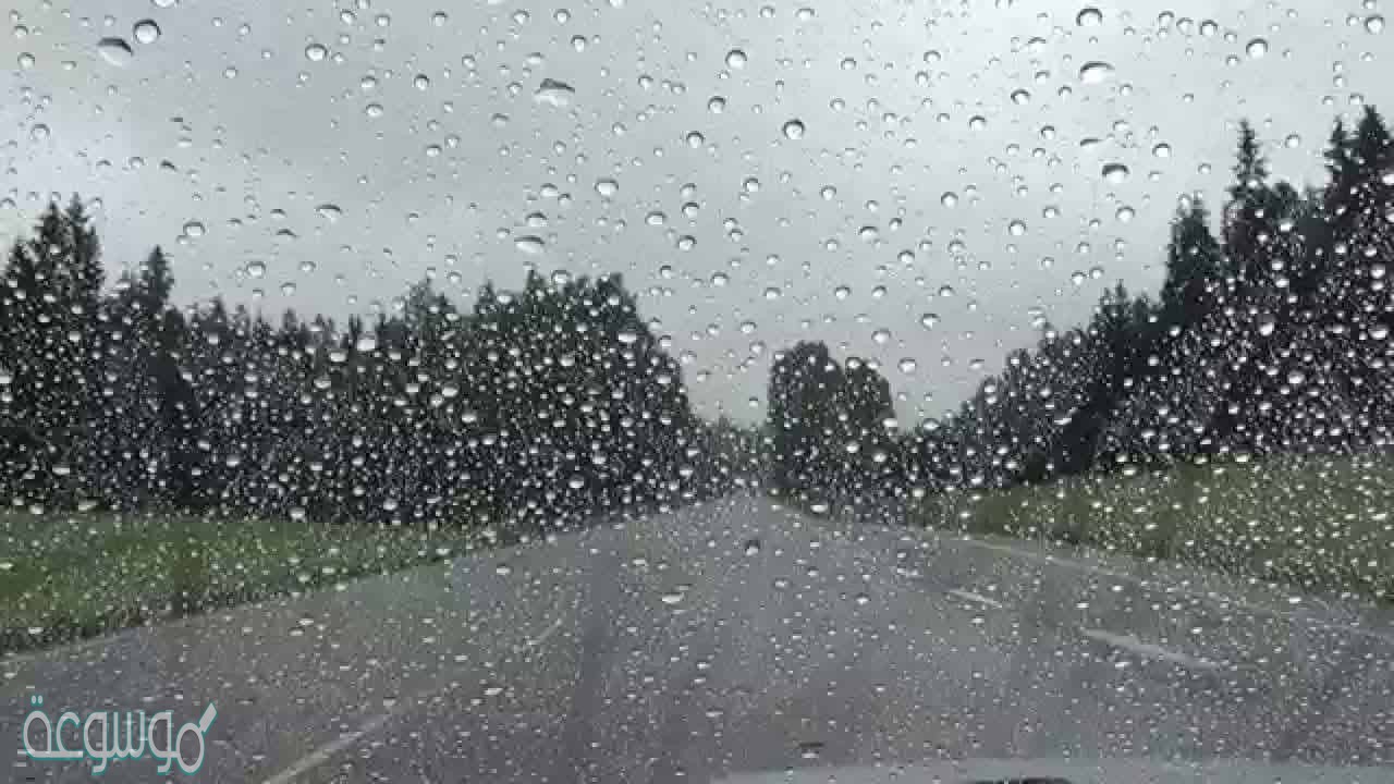 تفسير حلم نزول المطر على شخص لابن سيرين والنابلسي