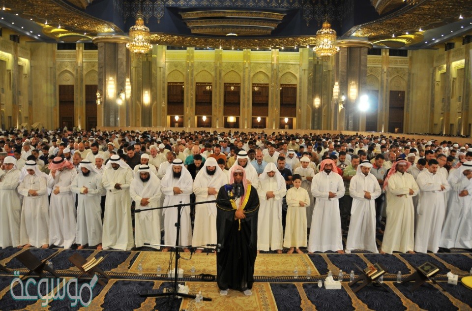 ما هي صلاة الجماعة