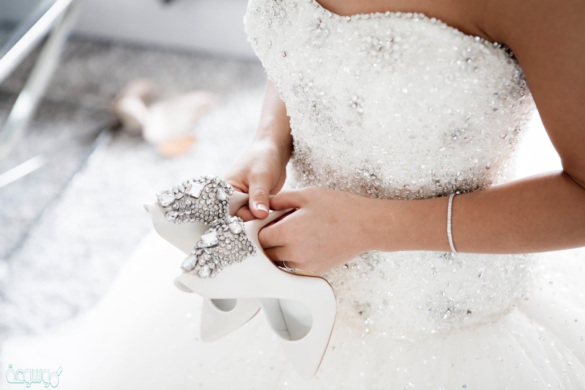 عبارات تكتب على هديه للعروس