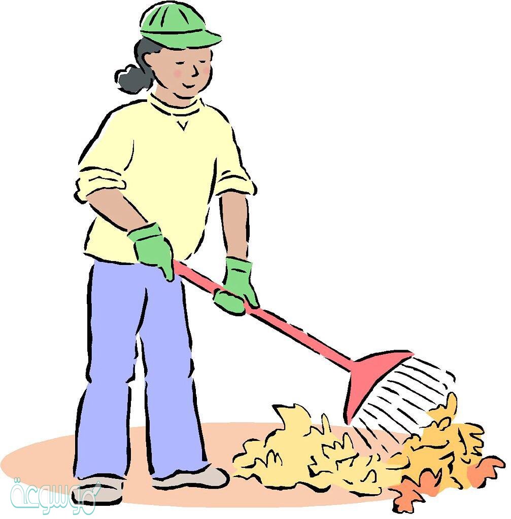 من ساعد أيمن في إزالة الأذى عن الطريق