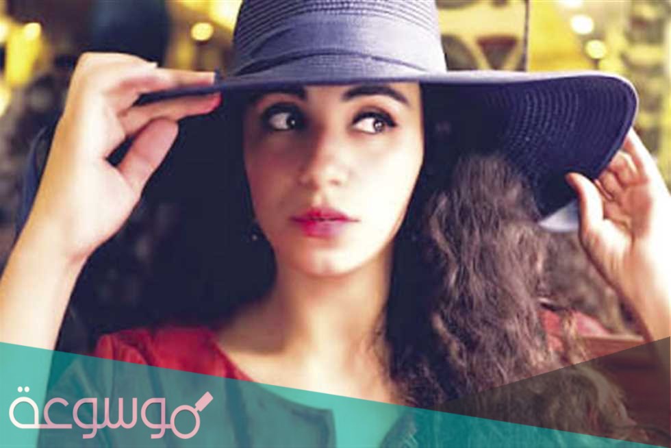 ديانة الفنانة زينب غريب