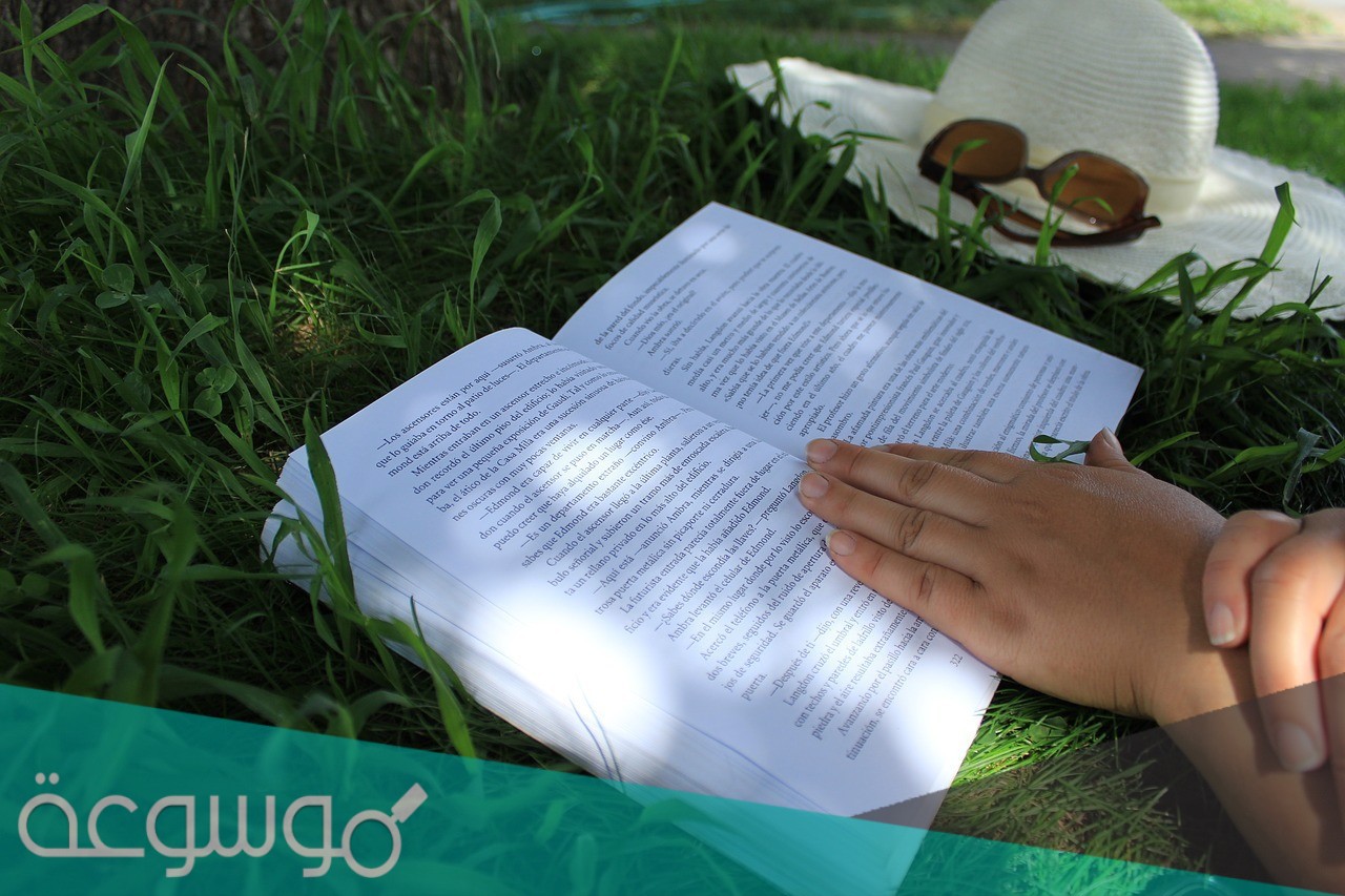 ما رايك في شخصيه زوجه الرسام من خلال احداث النص