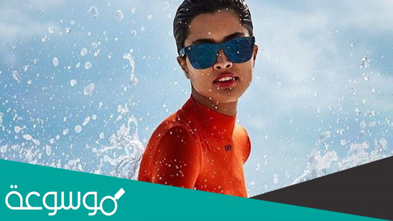 إذا كان لدى عبد الله ثلاث نظارات وبدلتي سباحة