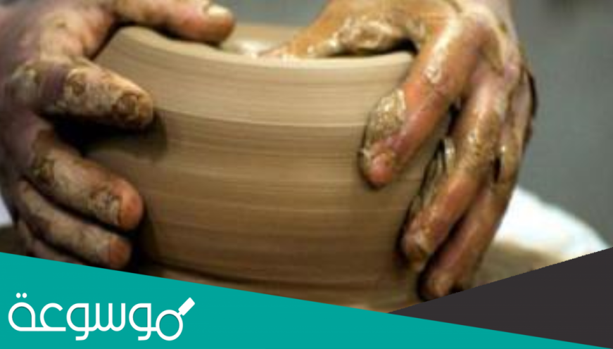 الفرشاة البخ السكب الغمر هي أساليب طلاء الاواني الفخارية