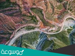 يتصف مناخ المملكة العربية السعودية بالتغير من منطقه لاخرى وذلك بسبب اختلاف