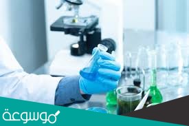 اكتب معادلات كيميائيه رمزيه موزونه للتفاعلات بين الالومنيوم وحمض الكبريتيك