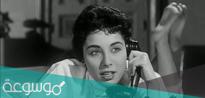 ما هي ديانة لبنى عبد العزيز