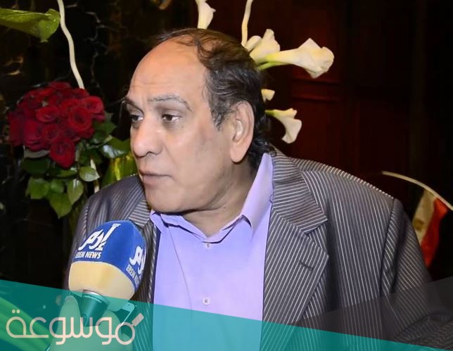 ما هي ديانة الفنان منير مكرم