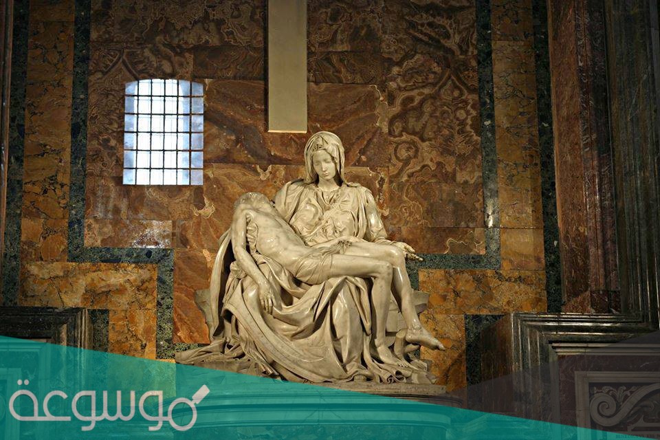 من نحت تمثال بيتتا