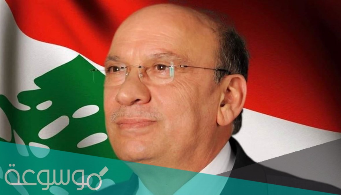 من هو النائب مصطفى الحسيني السيرة الذاتية