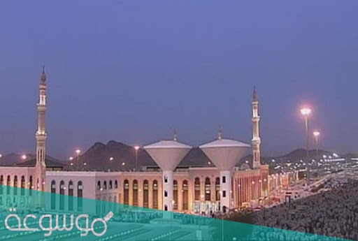 مسجد نمرة داخل حدود عرفة