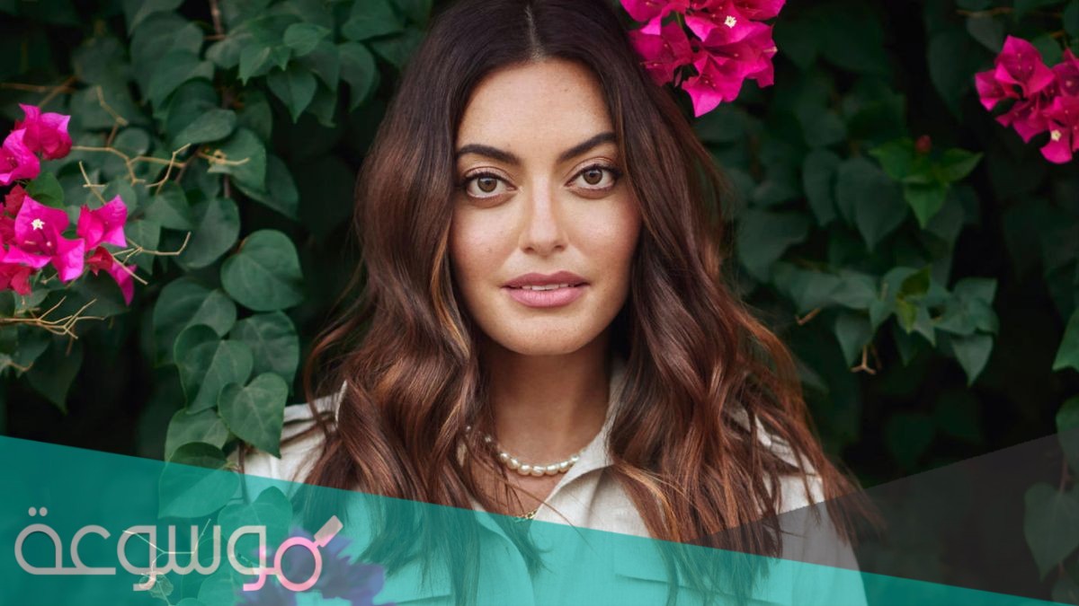 من هي كارن وازن