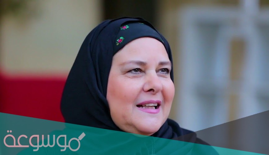 ما هي ديانة دلال عبد العزيز