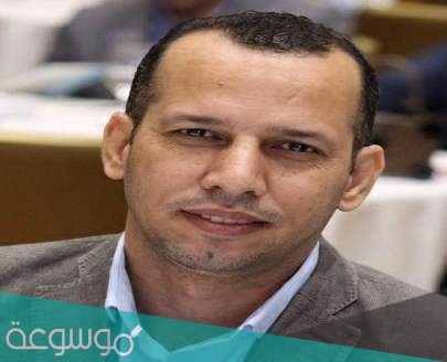 من هو هشام عاشور السيرة الذاتية