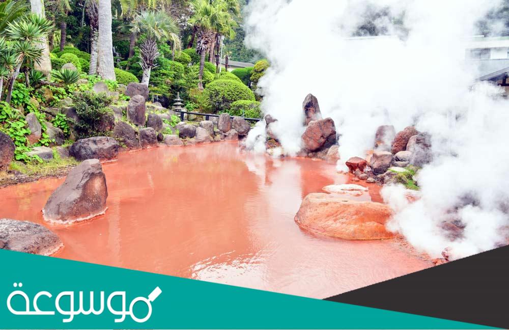 10 أماكن مخيفة يقال عنهم بوابات الجحيم