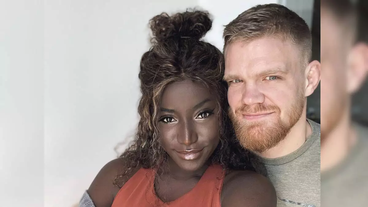 هل زوج عبير سندر مسلم