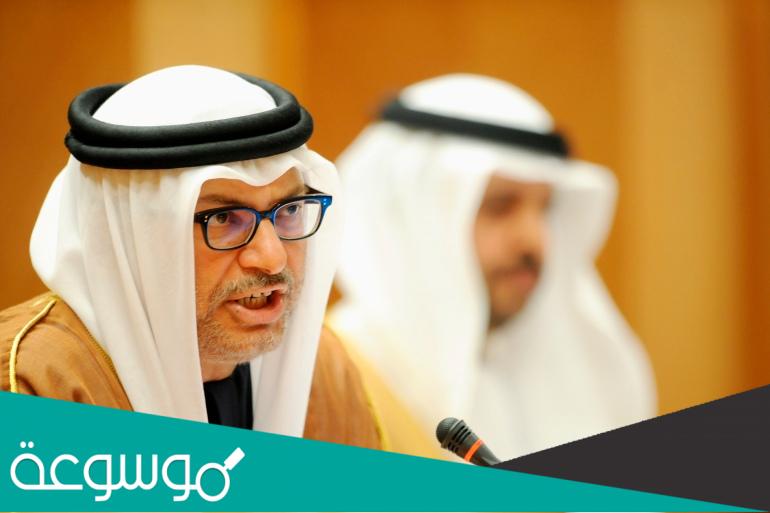 اول وظيفة عمل بها الوزير انور قرقاش