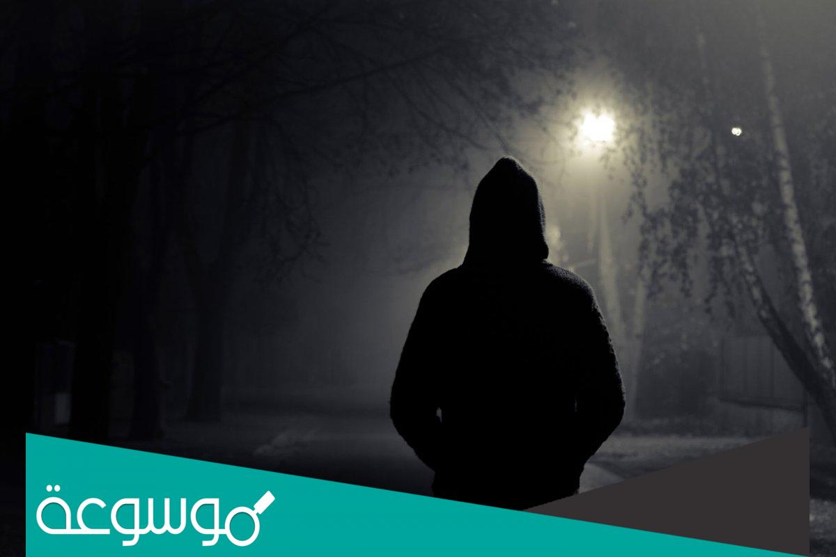 تفسير حلم رؤية رجل غريب في المنام تفسيرات لأكثر من حالة