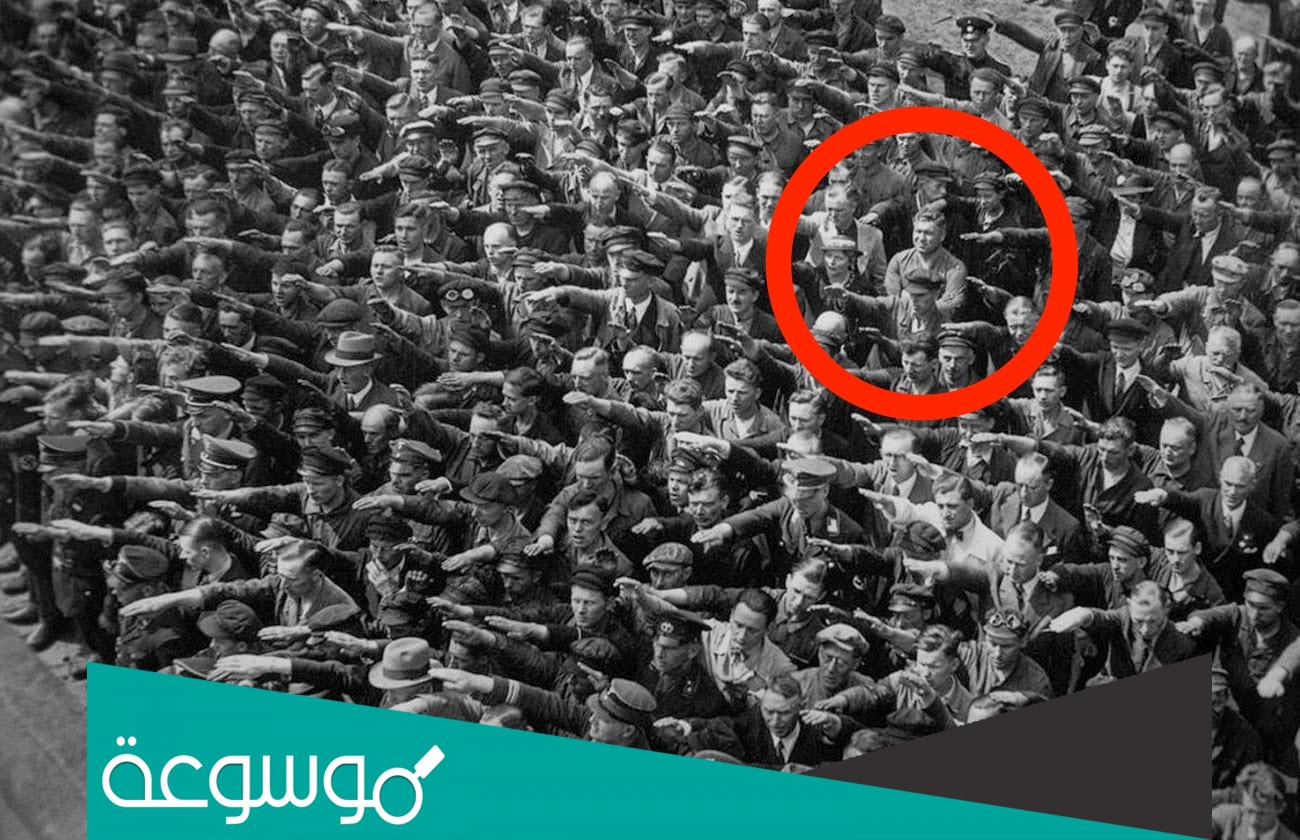 قصة أوغست لاندمسر الذي رفض تحية هتلر