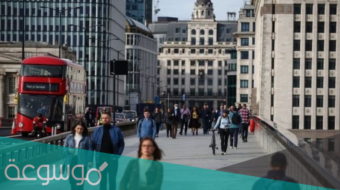 كم عدد سكان بريطانيا 2022