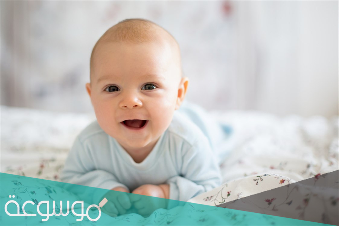 متابعة الرضيع في الشهر الثاني