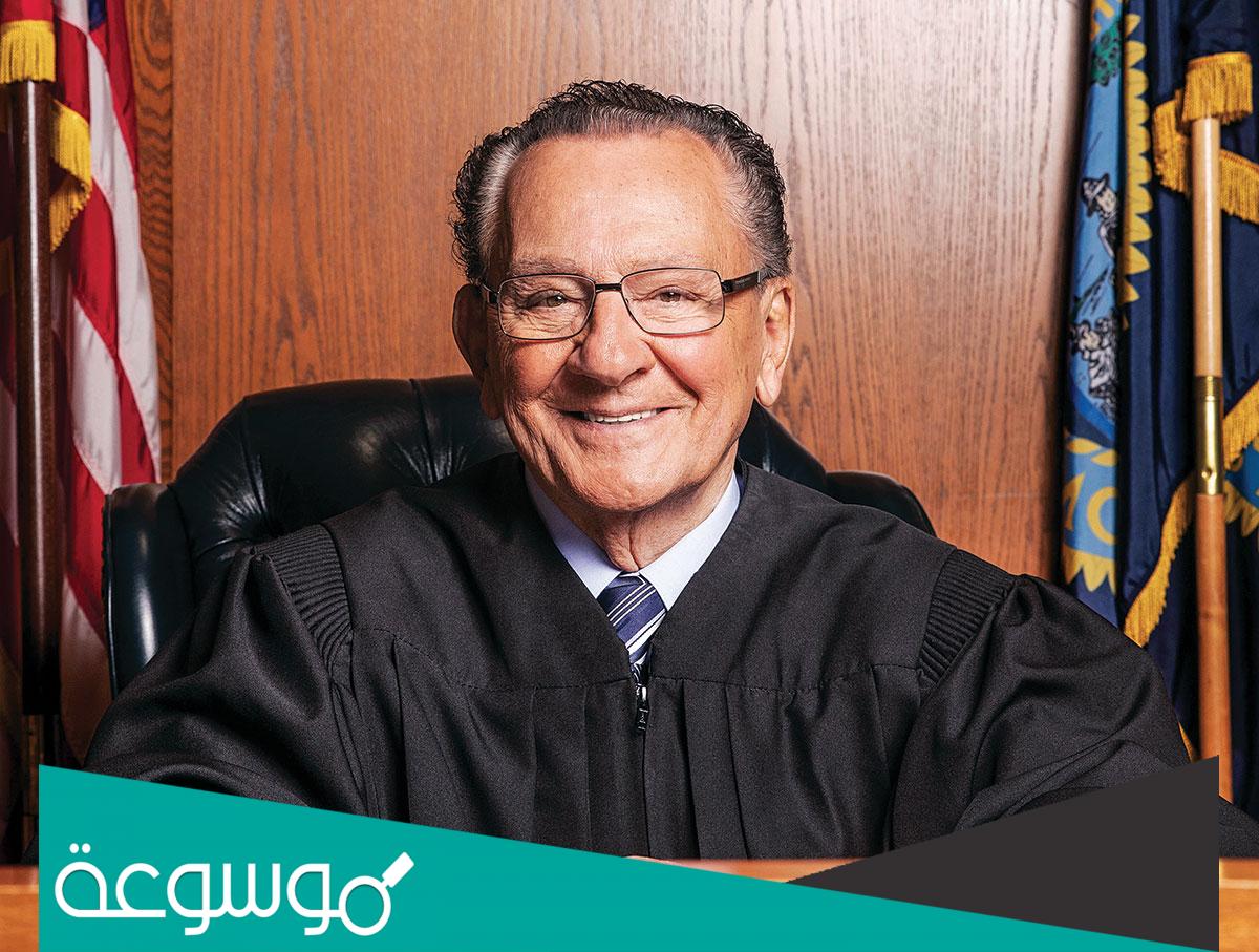 نبذة عن القاضي الرحيم فرانك كابريو