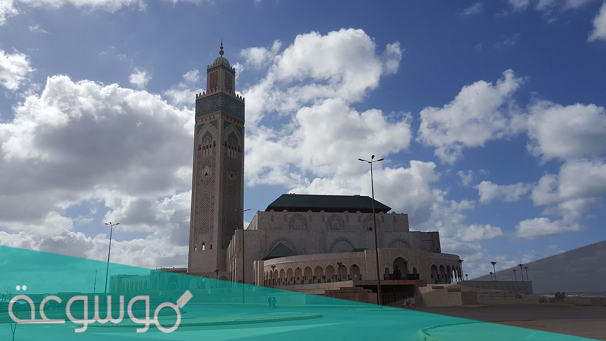 متى بني مسجد الحسن الثاني