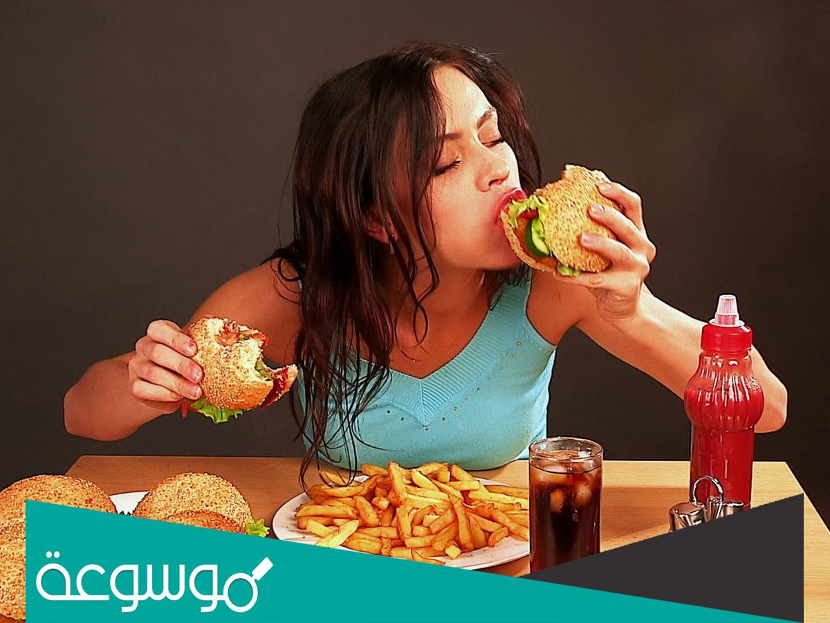 تفسير رؤية الاكل في المنام حسب تفسير ابن سيرين وتفسيرات أخري مختلفة