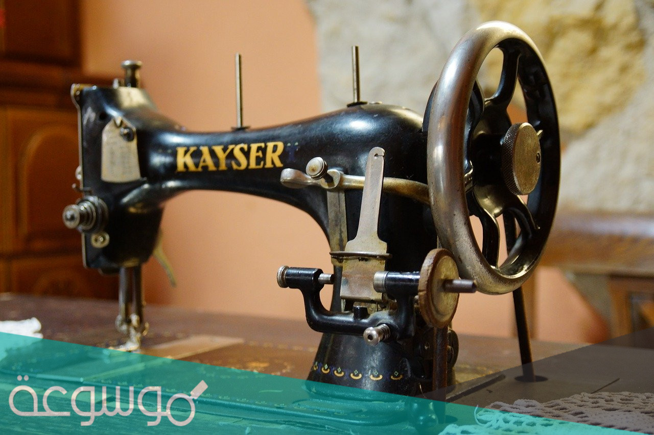 الياس هاو … مخترع آلة الخياطة