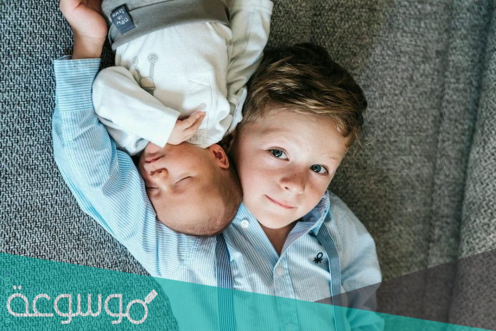 تفسير رؤية الاخ في المنام لابن سيرين