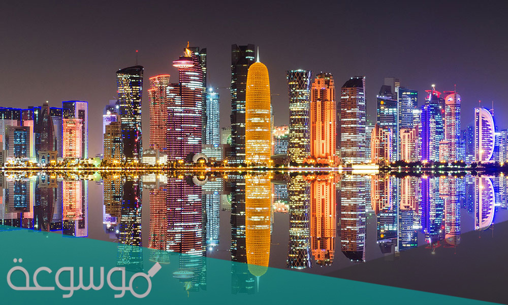 كم عدد سكان قطر المواطنين 2022