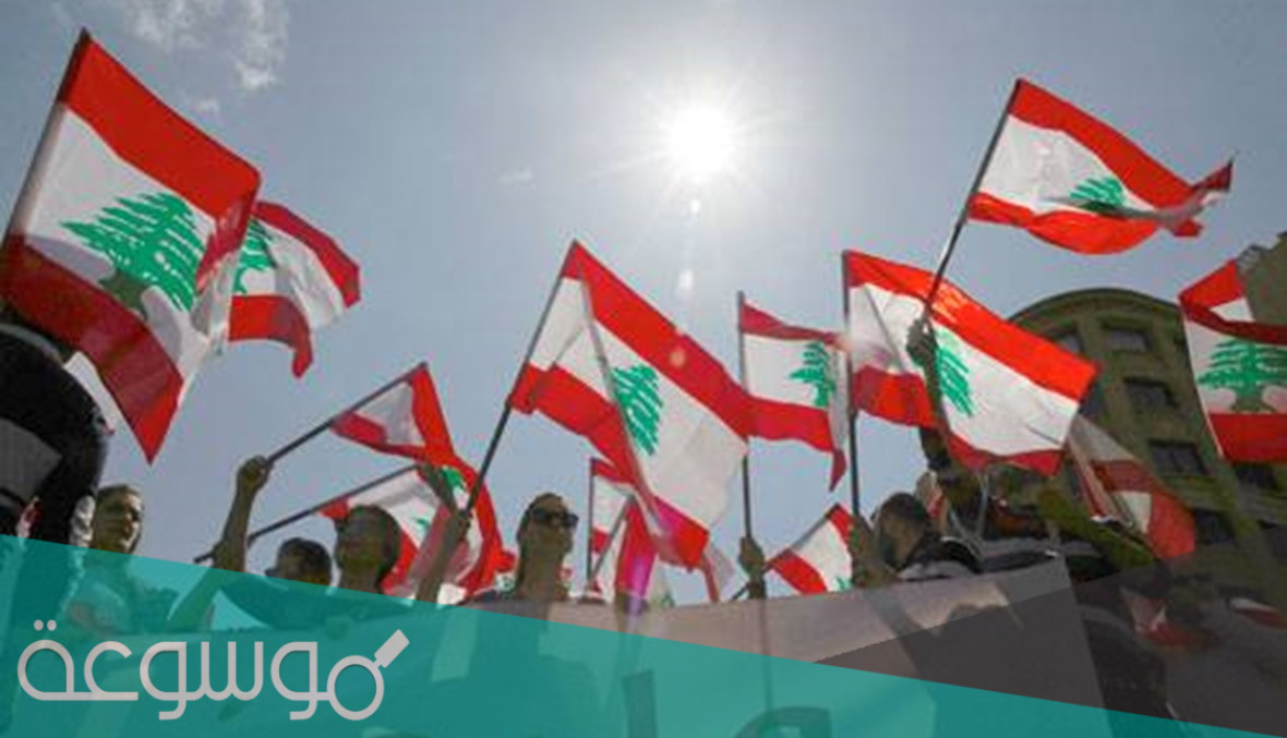 لماذا يرفع العلم فوق المباني الحكوميه