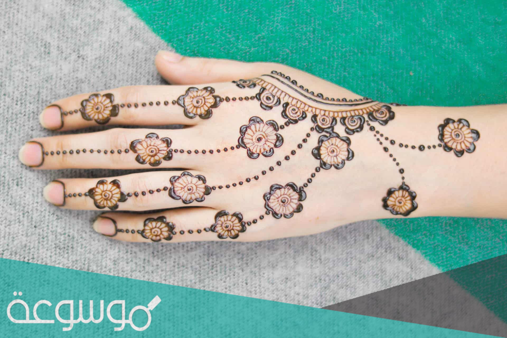 نقش حناء اماراتي 2022
